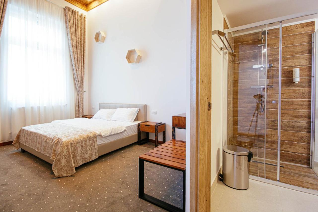 קאמפולונג מולדובנסק Buchenland Hotel מראה חיצוני תמונה