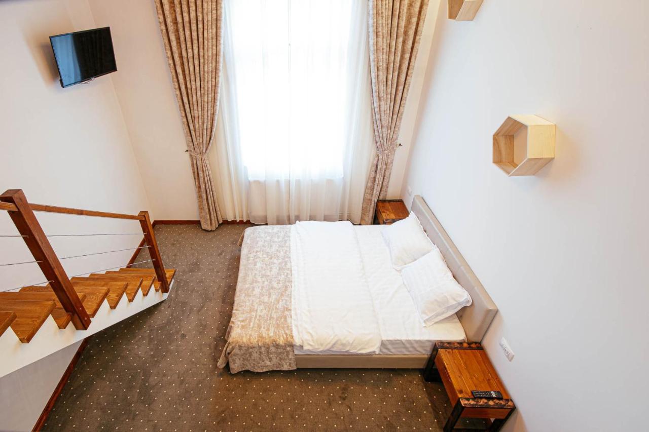 קאמפולונג מולדובנסק Buchenland Hotel מראה חיצוני תמונה