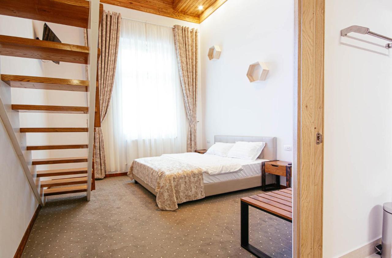 קאמפולונג מולדובנסק Buchenland Hotel מראה חיצוני תמונה
