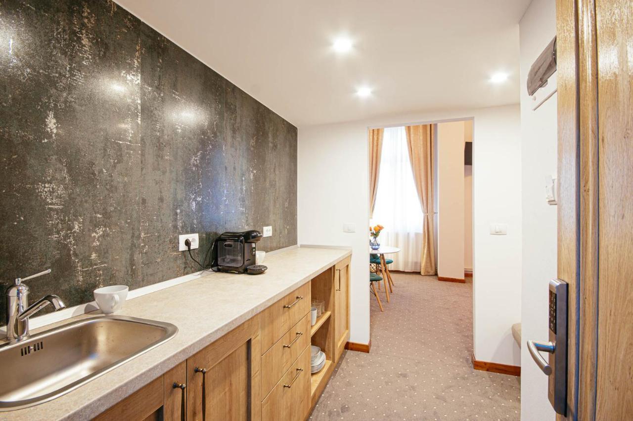 קאמפולונג מולדובנסק Buchenland Hotel מראה חיצוני תמונה